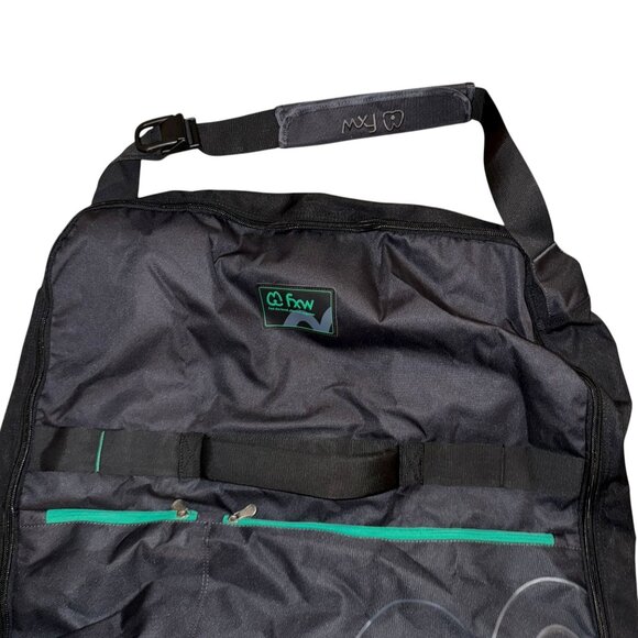 New Open FXW Dog Playpen Storage Bag Holds 24" Height 8 Panels 9 Stakes Travel - Picture 2 of 8